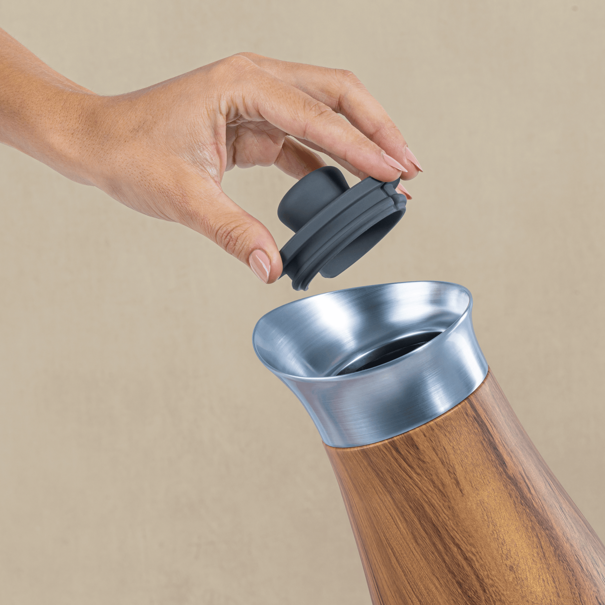 carafe-with-lid-y5 Swell-Carafe-Teakwood-Lifestyle.png