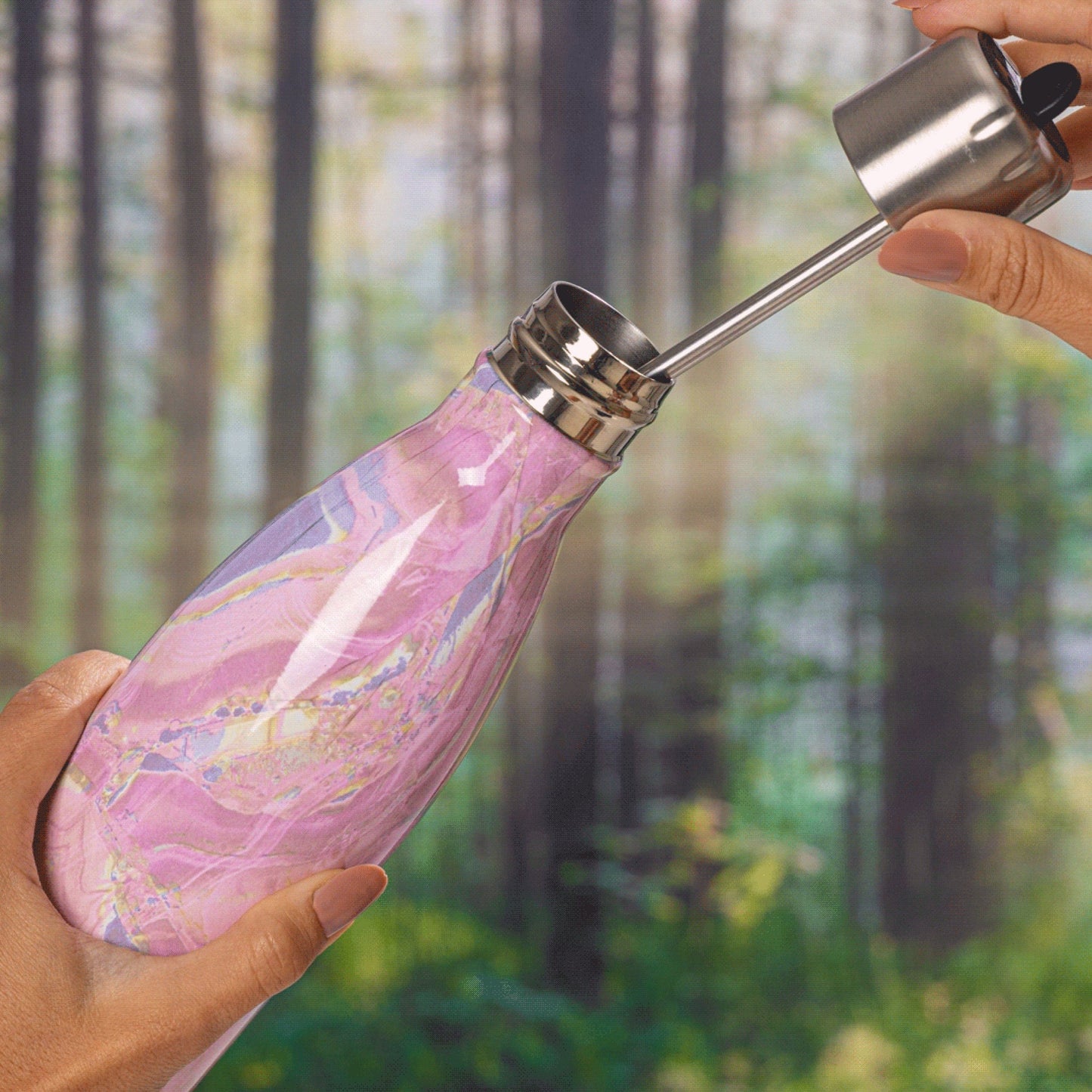 original-bottle-with-flip-straw-cap-17oz-s9 Swell-Water-Bottle-With-Straw-17oz-Pink-Geode-Rose-LifeStyle.jpg